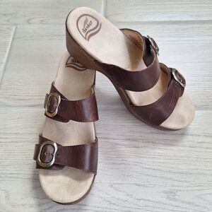 Dansko Sophie Teak Vintage Pull Up Women's Wedge Leather Sandals Size 38 7.5